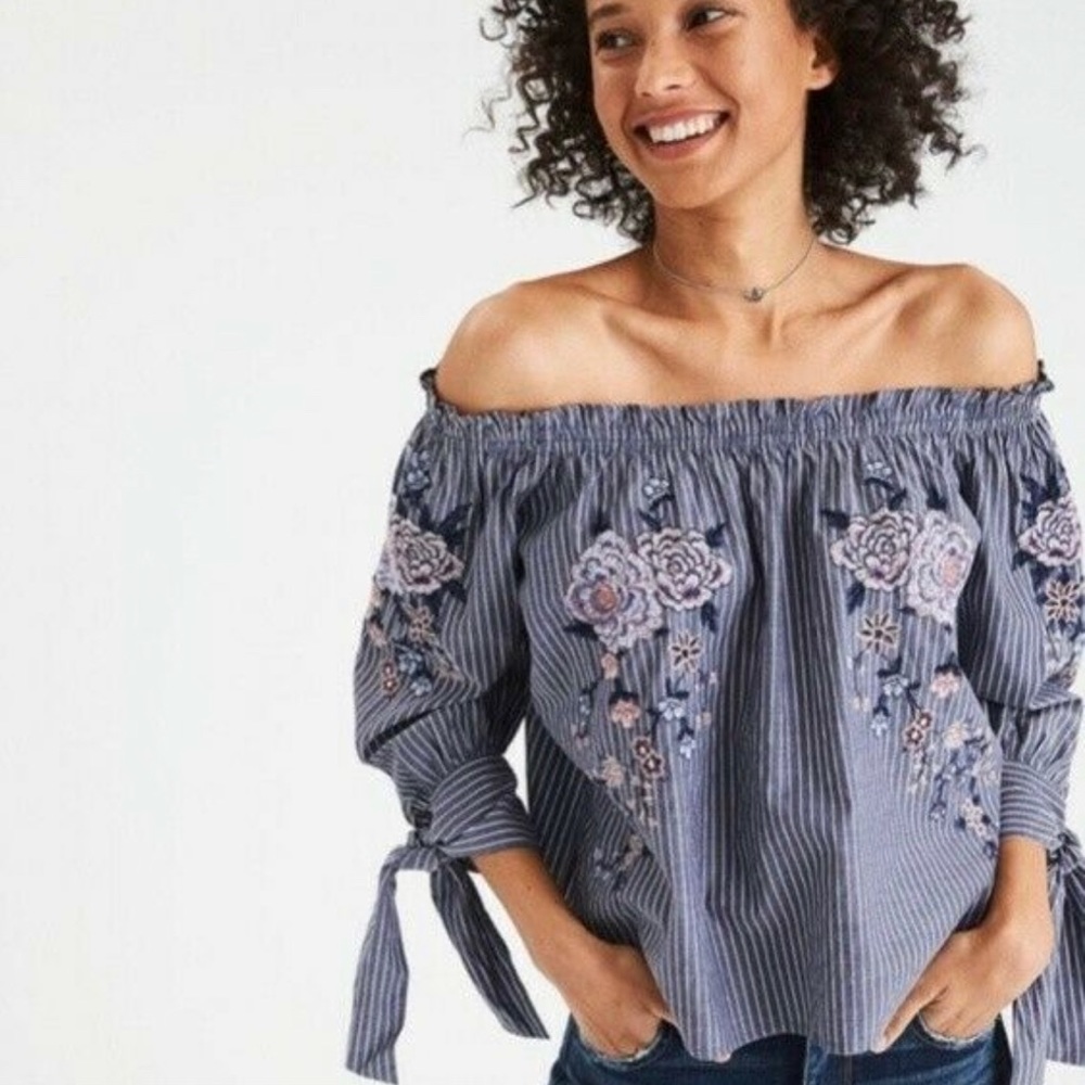 American eagle outfitters off the shoulder stripped blouse w/floral embroidery